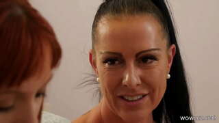 Volwasse Lesbiër Vriende Om Seks Vir Die Eerste Keer