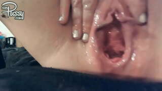 Grouss amateur Muschi hëlt e groussen dildo