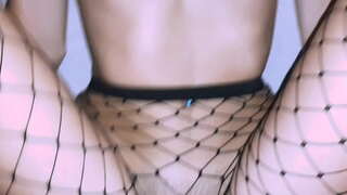 Stepsister നാന്നൂറ് ബിഗ് കോഴി ഇരുട്ടില്