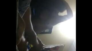 Chaparrita നന്നായി പട്ടി enjoys having the cock up inside